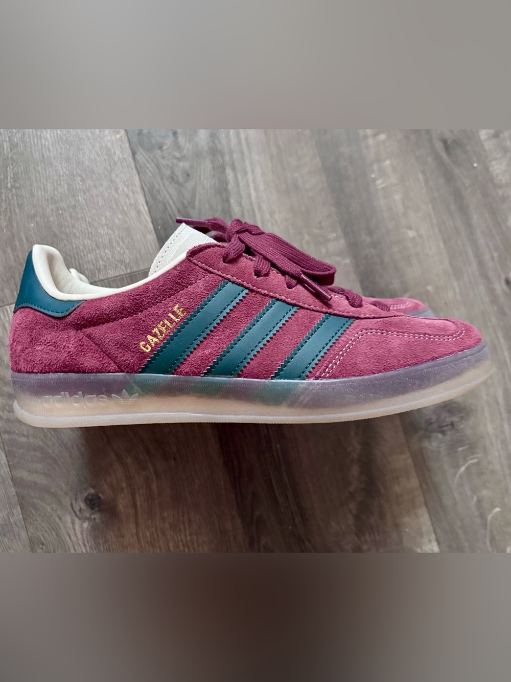 adidas Gazelle Suede Burgundy Sneakers with Green Stripes, EUC, women’s sz 9